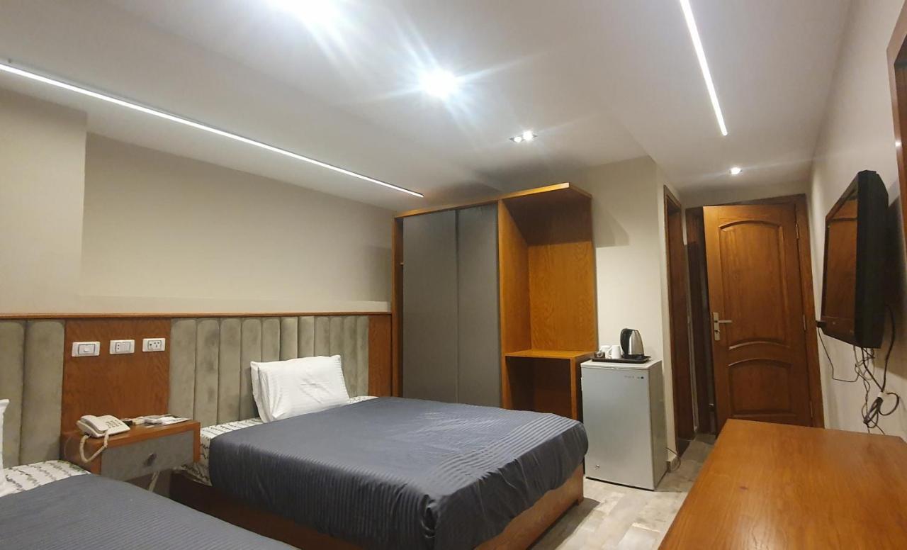 Hotel Garden Plaza 2*